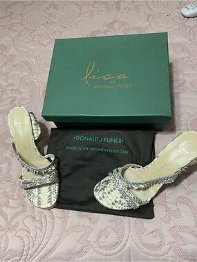 Donald J. Pliner Womens Snake-Print heels  in Beige and Black